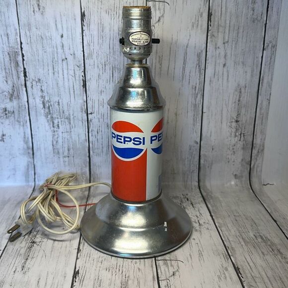 Vintage Underwriter's Laboratories Pepsi Collectible Lamp Issue No. D-4005 - Picture 1 of 8